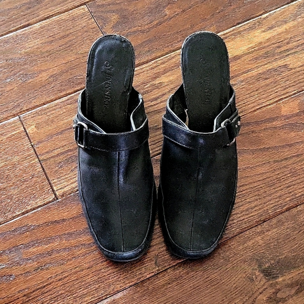 Vintage Ladies St Johns Bay Soft Leather Slip on Mules Size 8.5 EUC